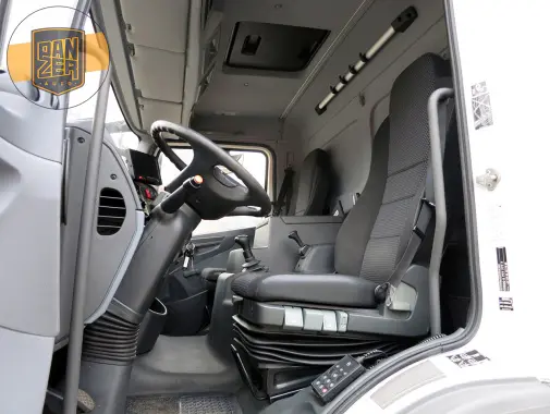 Mercedes Atego 818 L, изотермический фургон 7.3 м, 2012 г, гидроборт - фото 3