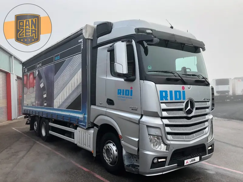 Грузовик тентованный Mercedes Actros 2545, 2012 год | photo 0