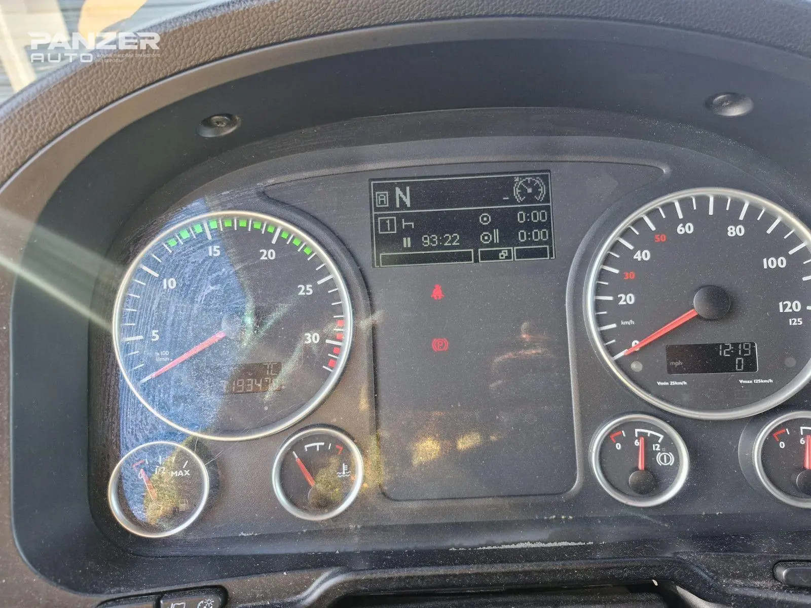 Грузовик МАН ТГЛ 12.250, 2015 год, штора 68 м3 с гидролифтом - фото 8