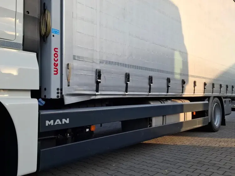man tgx 18.360, 2019 года, штора 20 палет, ворота и гидроборт 12