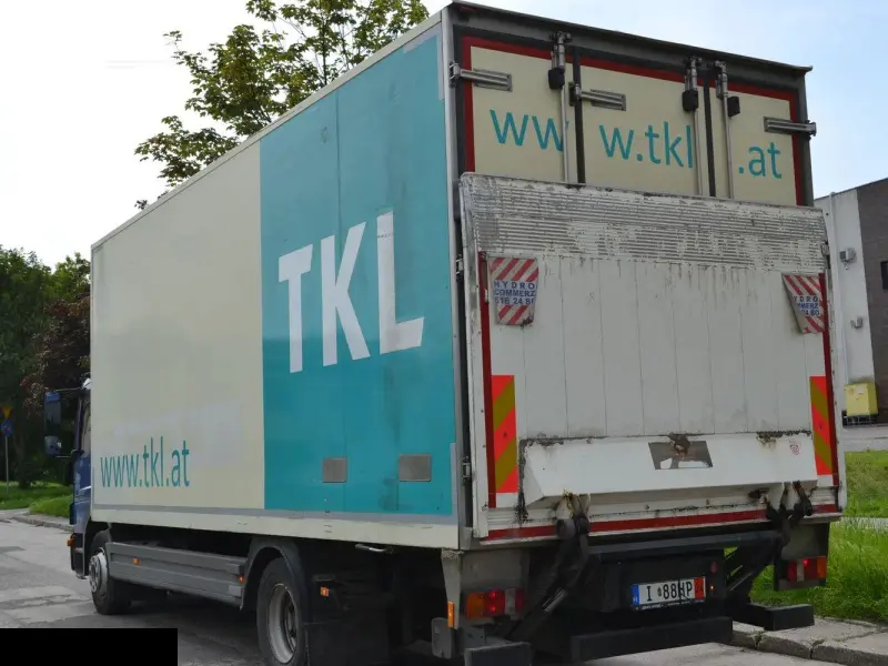 Грузовик рефрижератор Mercedes Atego 1222, 2012 год | photo 1