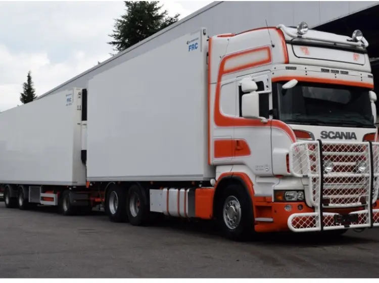 Автопоезд рефрижератор Scania R730 + Schmitz, 110м3, 2012г, общая г/п 31т. - фото