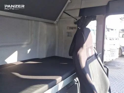 MAN TGL 12.250, 2015 год, штора объёмник 68 кубов с гидролифтом - фото 6
