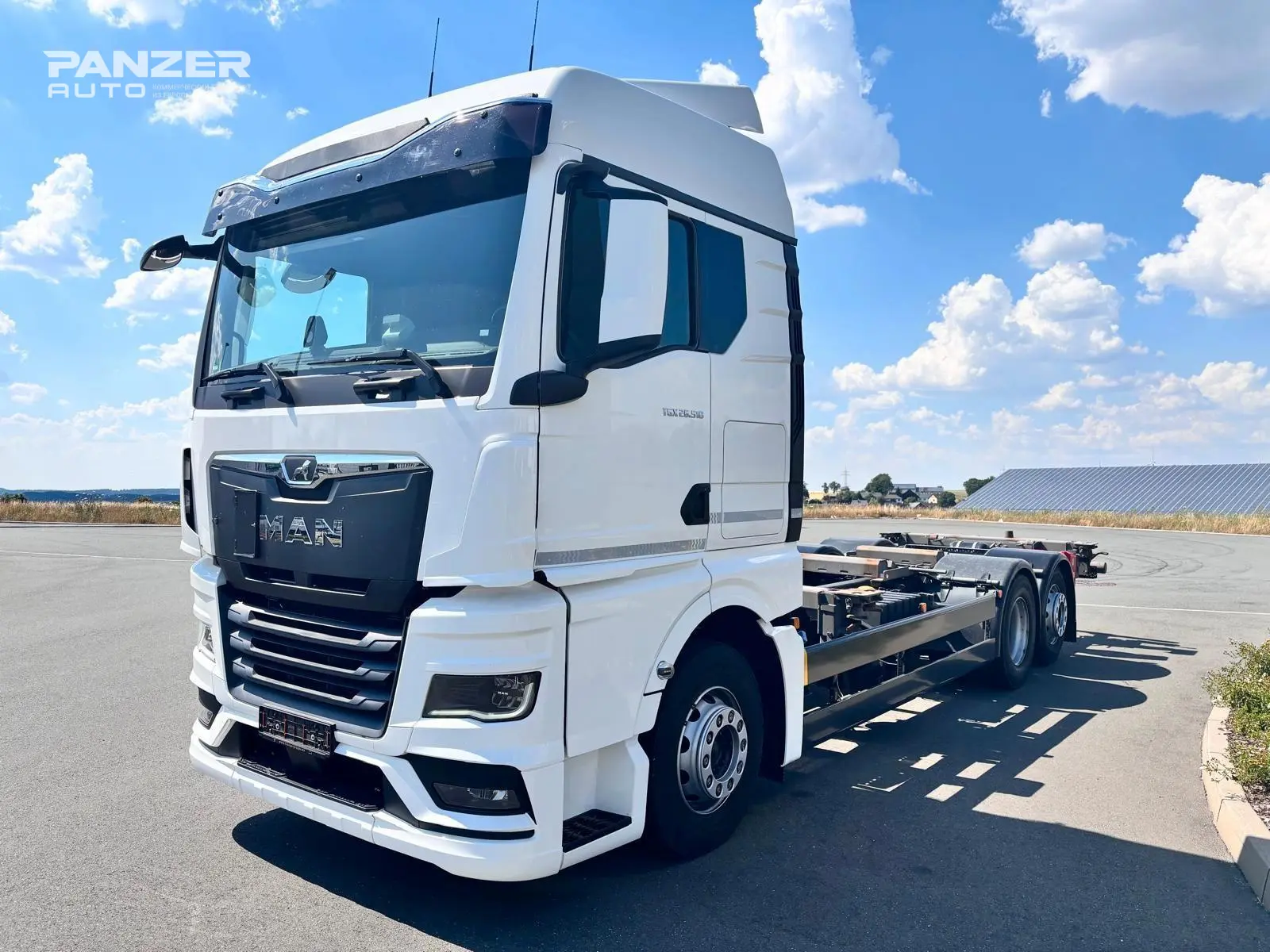 Грузовик MAN TGX 26.510, 2023 год, 15 тонник, 6x2, BDF контейнеровоз - фото 3