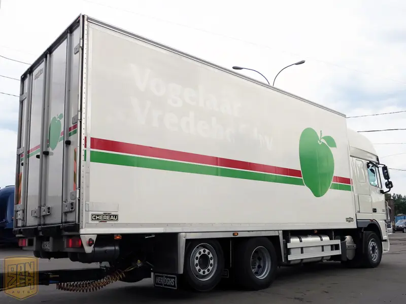 Грузовой фургон DAF XF 105.460, 2011 год | photo 1