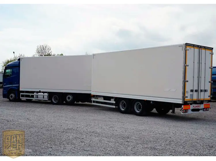Mercedes-Benz Actros 2542 Stream Space, автопоезд фургон, Евро-5 - фото