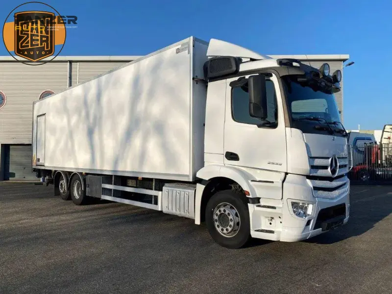 Грузовой фургон Mercedes Antos 2533, 2019 год | photo 0