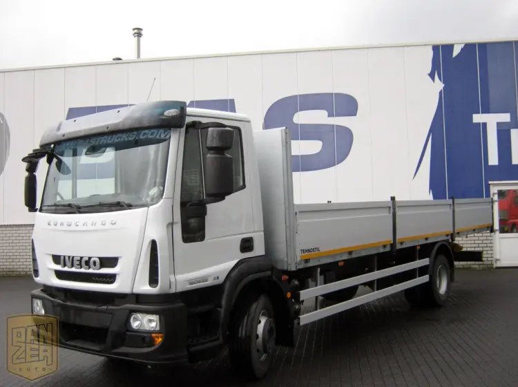Iveco EuroCargo ML160E22, 2012г, бортовой грузовик, борт 7.8 м, 3-х местный, состояние нового - фото