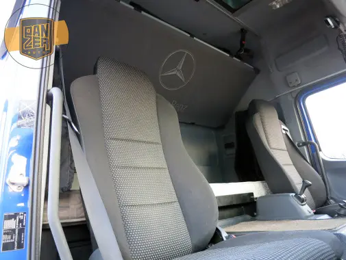 Mercedes Atego 1224, фургон 48 кубов, 2012 год, ворота - фото 11