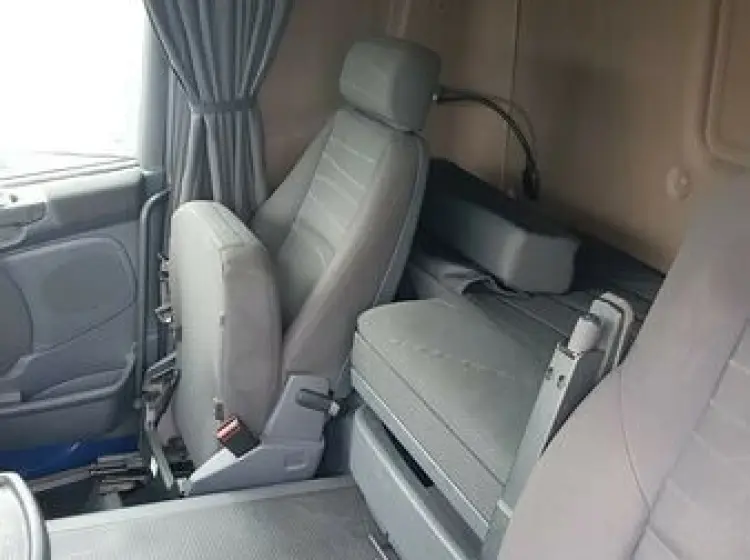 Контейнеровоз Scania G410 BDF, 2014 г, 6х2 подъемная ось, г/п 16т, без пробега по РФ - фото 2