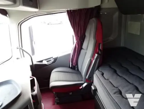 Тягач Volvo FH 540, 6х2, Globetrotter XL, двускатный ленивец сзади, без пробега по РФ - фото-детальных 15