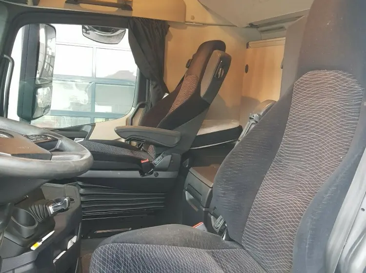 Mercedes-Benz Actros 2545 штора 60 кубов, 2014 г, 2 спальных места, без пробега по РФ - фото 3