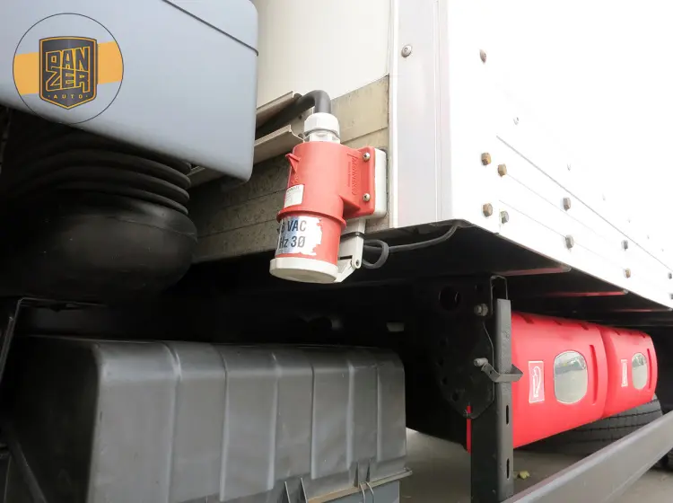 MAN TGL 12.250 BL, рефрижератор до 12тонн, спальник, ворота - фото 22