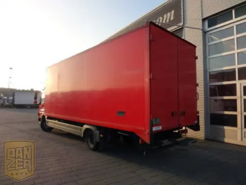 Mercedes-Benz Atego 818L, фургон 44м3, кузов 7.1м, ворота, 3-местный салон, фаркоп, пневмо - фото 5