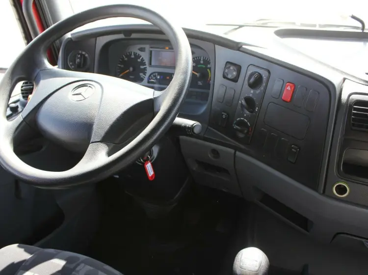 Mercedes Atego 1229, Евро-5, пробег 165 тыс.км!, фургон 48 м3, ворота, без пробега по РФ - фото 4