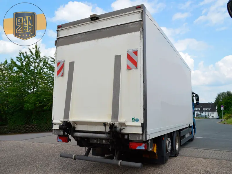 Грузовой фургон MAN TGX 26.440, 2013 год | photo 1