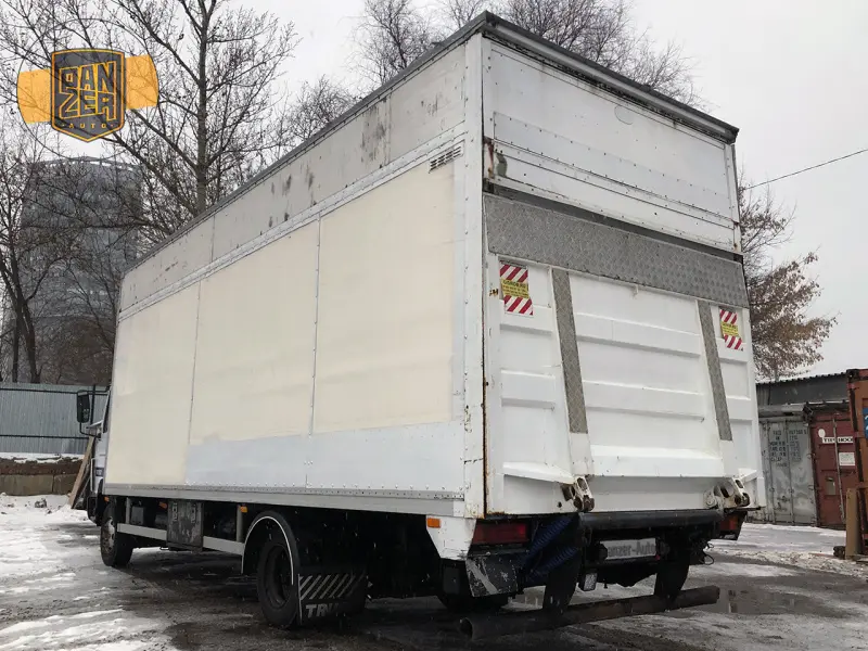 Грузовой фургон Mercedes LK 817, 1998 год | photo 1