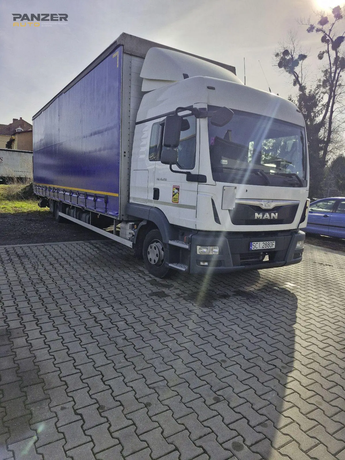 MAN TGL 12.250, 2015 год, штора объёмник 68 кубов с гидролифтом - фото