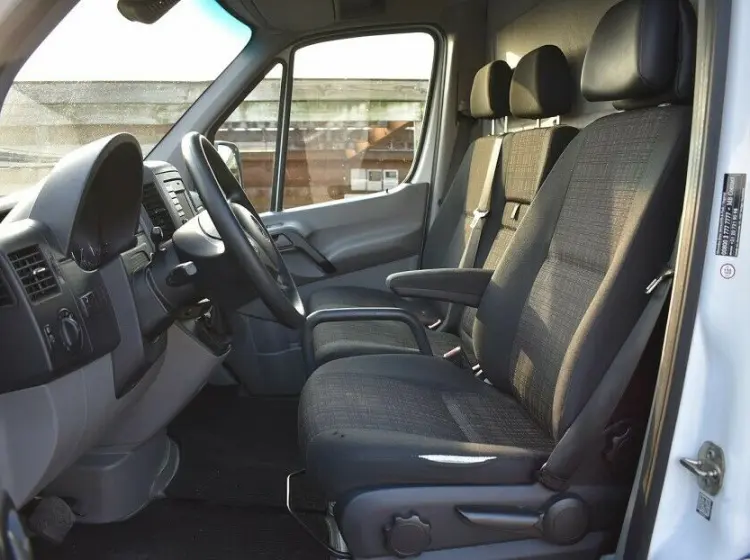 Mercedes Sprinter 516 CDI, 2016 год, фургон 6 метров, 29 м3, полная масса 3500 кг, без пробега по РФ - фото 3