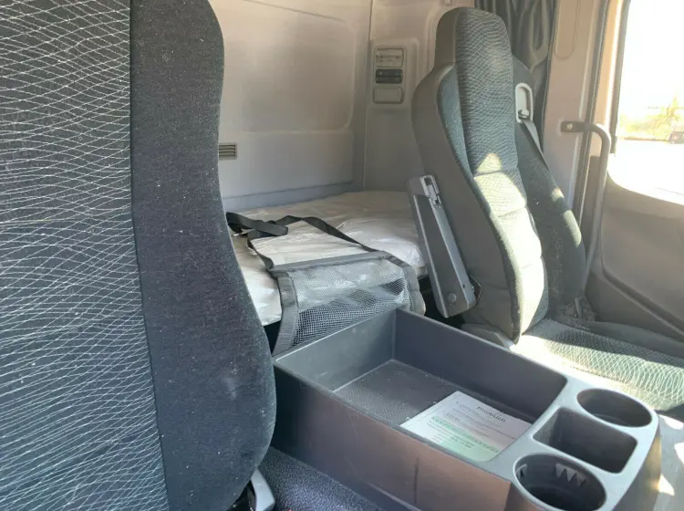 Mercedes Atego 1230L NEW, 11/2014 год, фургон 45 м3, гидролифт, спальная кабина - фото 5