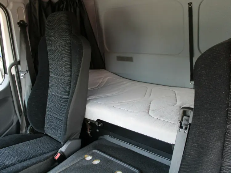 Mercedes Atego 1227 L, 10/2016 год, шторно-бортовая надстройка 46 м3, гидролифт, высокая кабина - фото 6