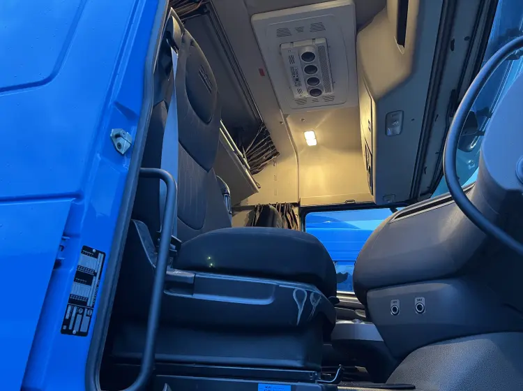 Тягач DAF XF 450, 4х2, Space Cab 2 спальника, 2017 год, без пробега по РФ - фото-детальных 5