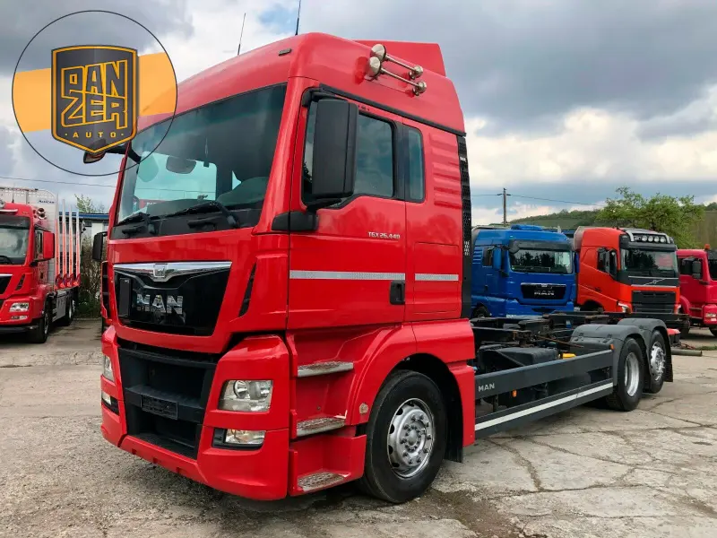 Грузовой контейнеровоз MAN TGX 26.440, 2014 год | photo 0