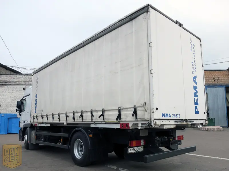 Грузовик тентованный Mercedes Actros 1841, 2010 год | photo 1
