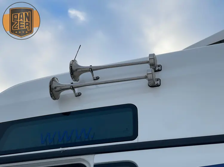 MAN TGX 18.480 тягач 4х2, XXL кабина, 2 бака - фото-детальных 42