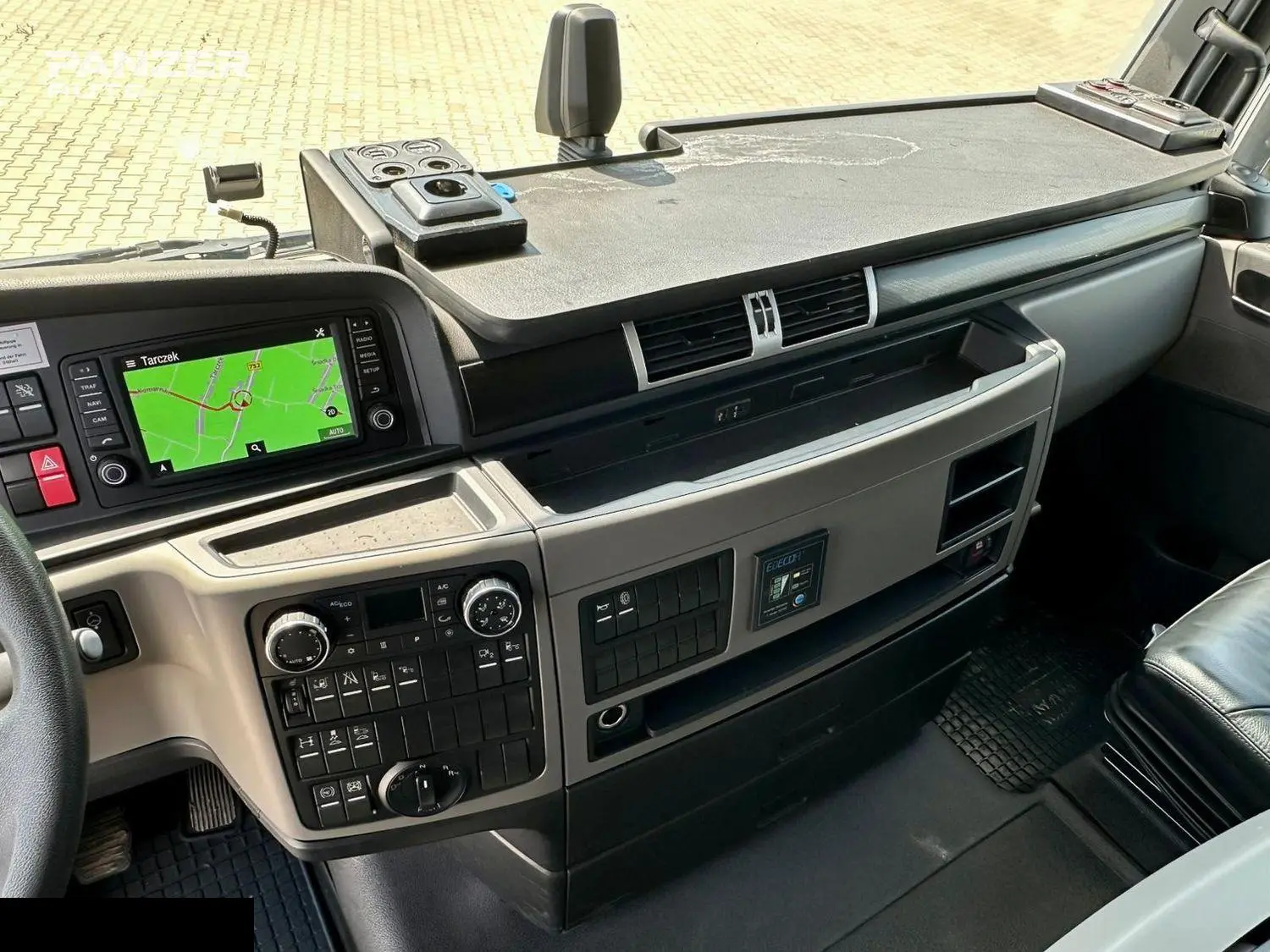 MAN TGX 18.460, 2019 год, десятитонник, тентованный м3 с воротами - фото 27