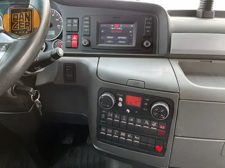 MAN TGX 18.480 тягач 4х2, XXL кабина, 2 бака - фото-детальных 35