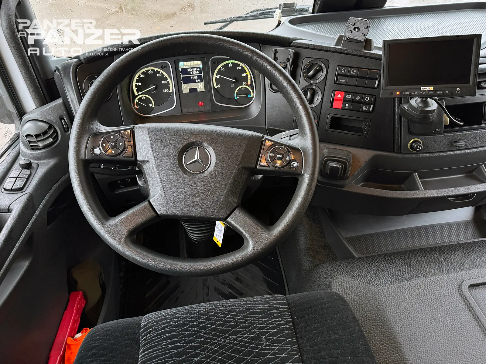 Mercedes Atego 1230, 2019 год, штора 46 кубов, ворота - фото 5