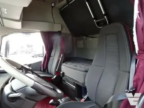 Тягач Volvo FH 540, 6х2, Globetrotter XL, двускатный ленивец сзади, без пробега по РФ - фото-детальных 3