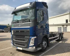 Грузовой контейнеровоз Volvo FH 460, 2016 год | photo 0