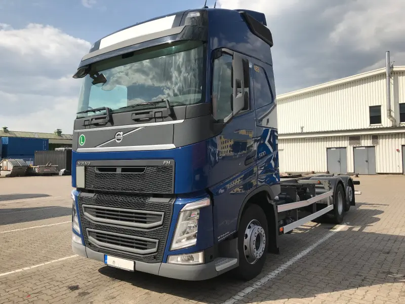 Грузовой контейнеровоз Volvo FH 460, 2016 год | photo 0