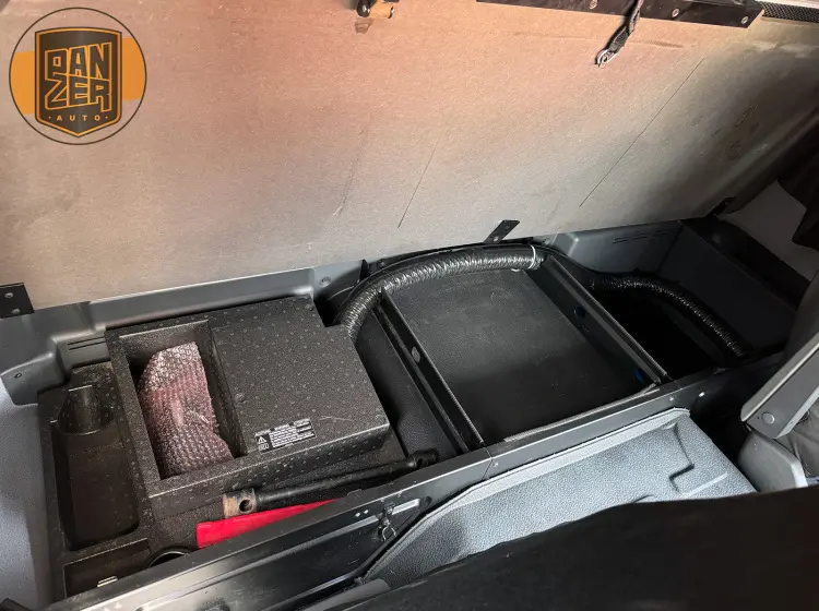 mercedes atego 1224, 2018 год, фургон 50 кубов, гидроборт 24