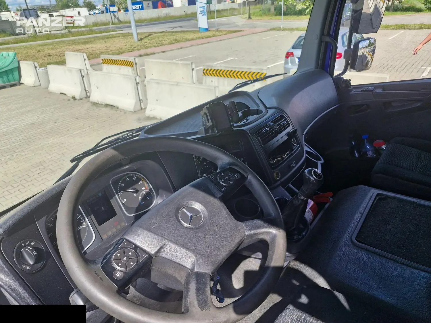 Mercedes Atego 1224, 2014 год, шторный кузов 47 кубов с гидробортом, 18 паллет - фото 4