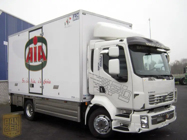 Volvo FL 240, рефрижератор 30м3, ворота, двери по бокам, 2012г, дизель-электрическая установка Brighi M-201 - фото 8