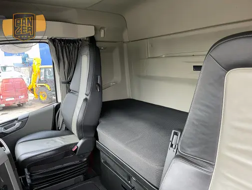 Тягач Volvo FH540, 2018 год, 6х4 с подъемной осью - фото-детальных 25