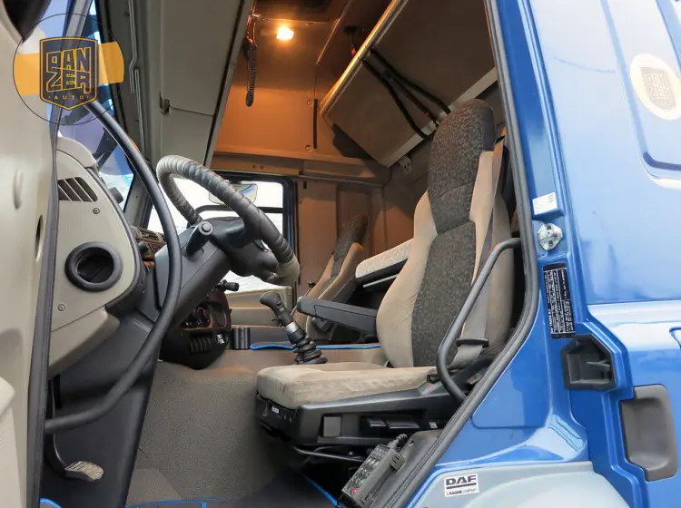 Тягач DAF CF 85.410, 2010 г, ADR, МКПП, Евро-5 - фото-детальных 2