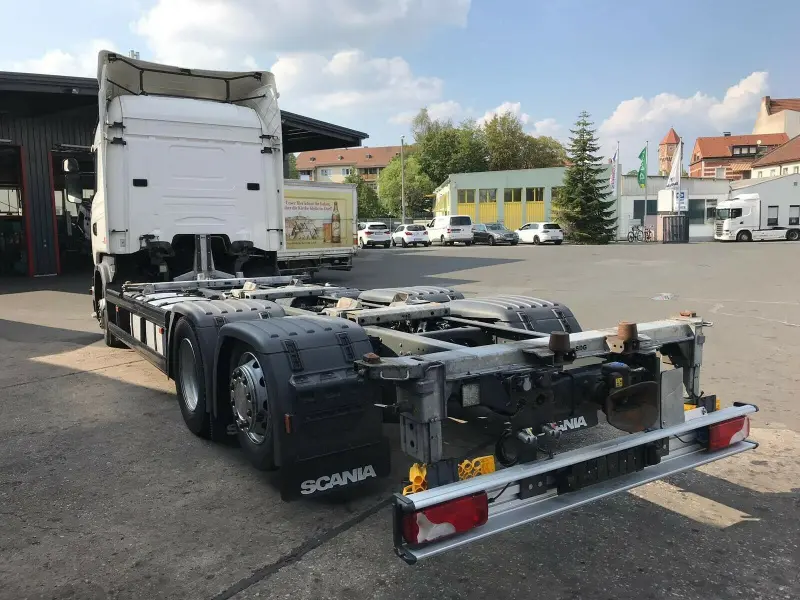 Грузовой контейнеровоз Scania R 450, 2017 год | photo 1