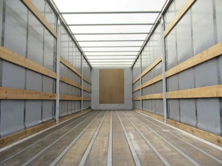 Mercedes Atego 1218 L, 2012 год, штора 58 кубов, 23 европалета, ворота, без пробега по РФ - фото 2