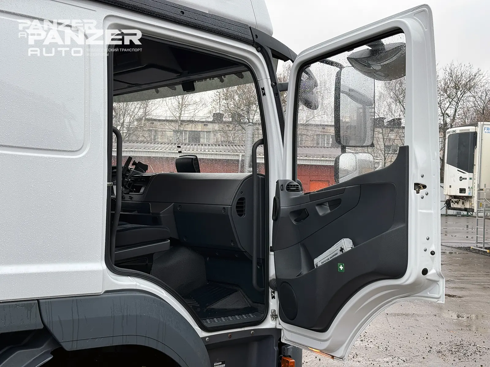 Mercedes Atego 1230, 2019 год, штора 46 кубов, ворота - фото 25