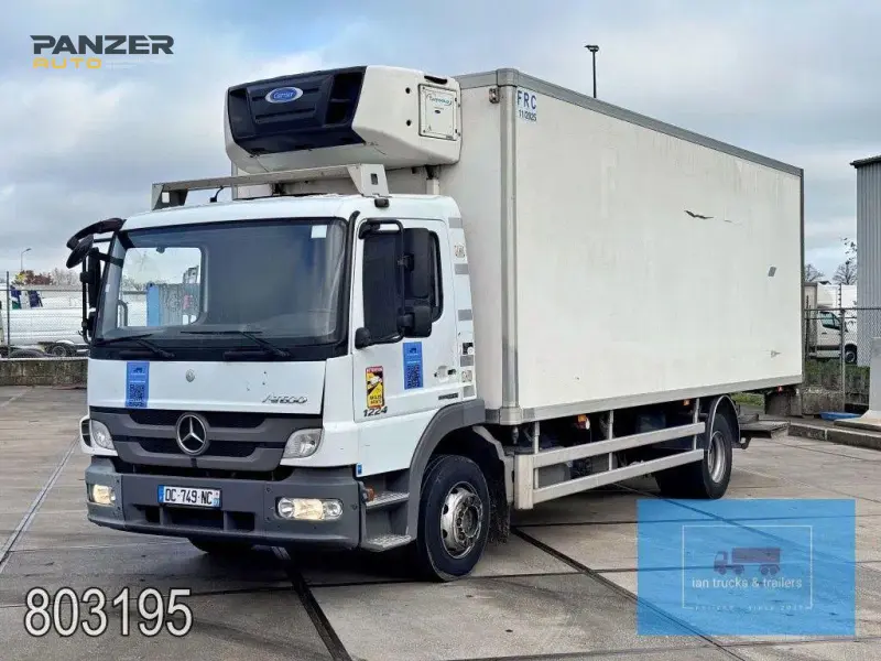 Mercedes Atego 1224, 2014 год, Euro 5, шестицилиндровый, реф 37 м3 с воротами, боковой дверью и гидробортом | 0