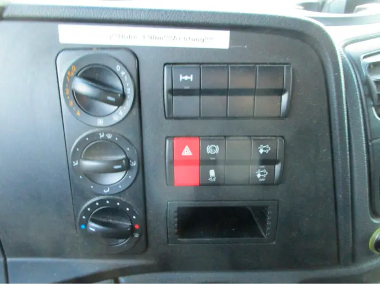 Mercedes Atego 1221 L NEW, 2015 год, фургон 47 м3, высота 2.67м, гидролифт - фото 6